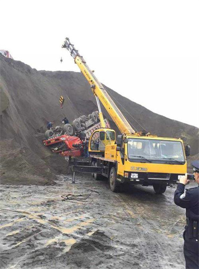 慈溪上犹道路救援